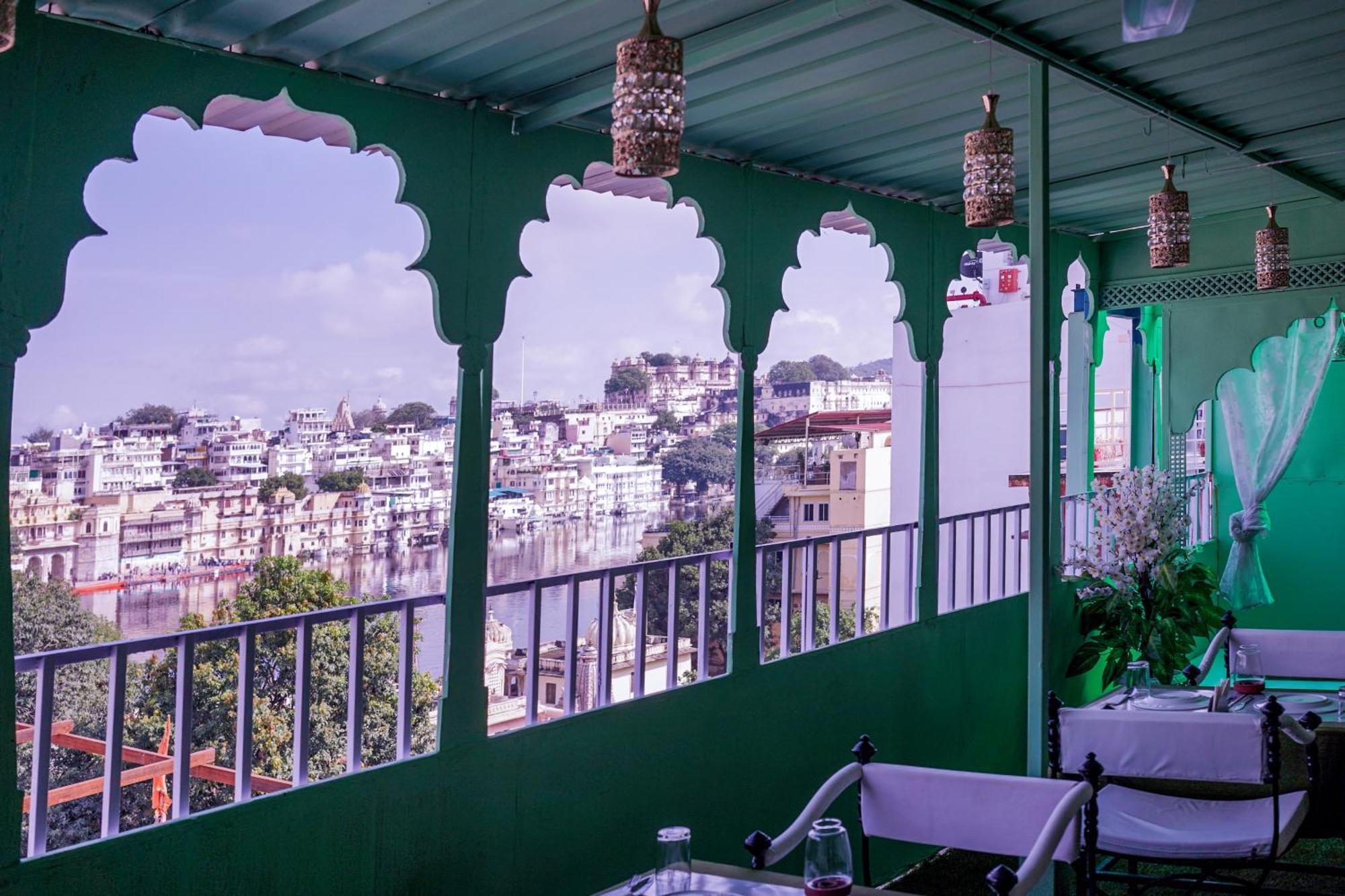 Island Tower Guest House Udaipur Eksteriør billede